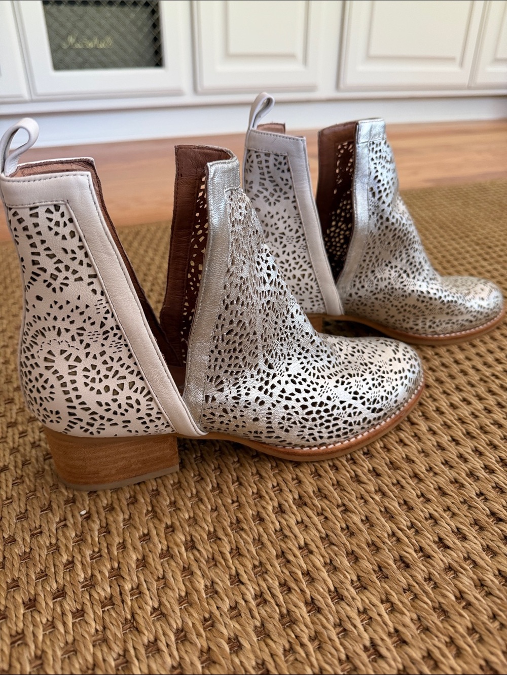 Jeffrey Campbell White and Silver Laser-Cut Leather Ankle Booties- BARELY WORN! - Picture 2 of 4